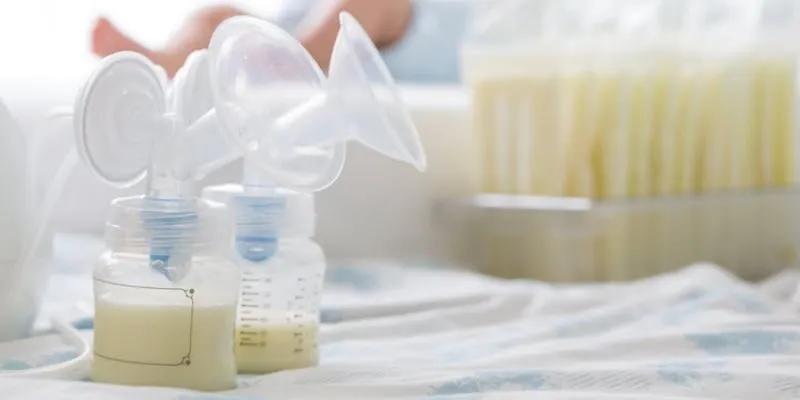 kết hợp sữa mẹ